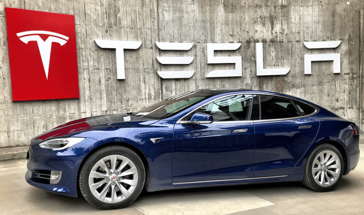Tesla reached to $1Trillion value in 2021 from delivering 1million Tesla cars